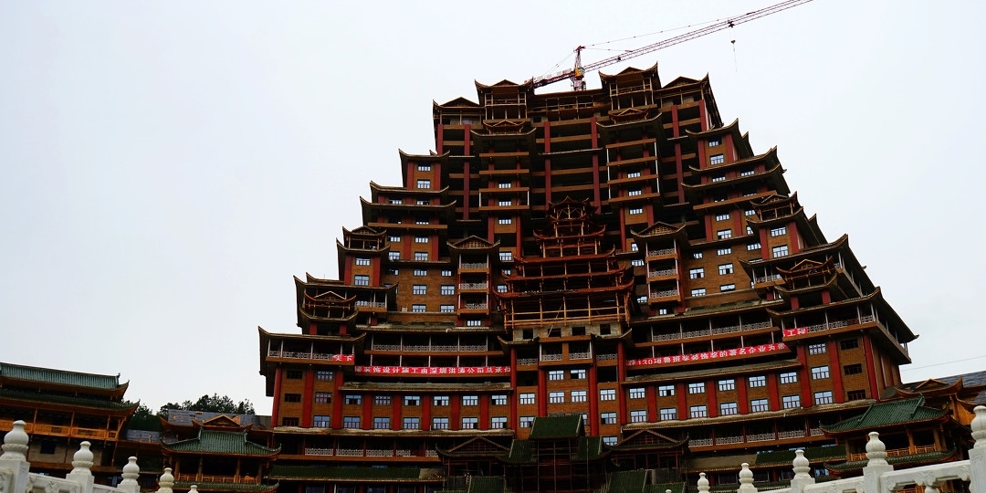 贵州外观最丑的建筑，总建筑面积60000平方米，称天下第一水司楼