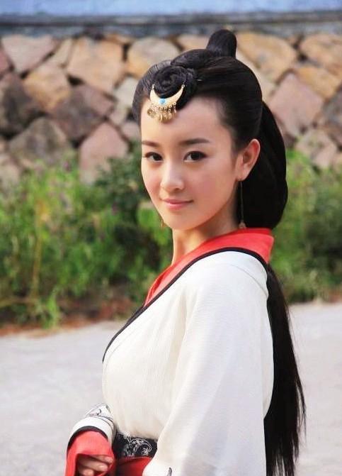 因为10位整容毁掉的女星：有人自己注射食用油，有人上瘾，有人丢了命