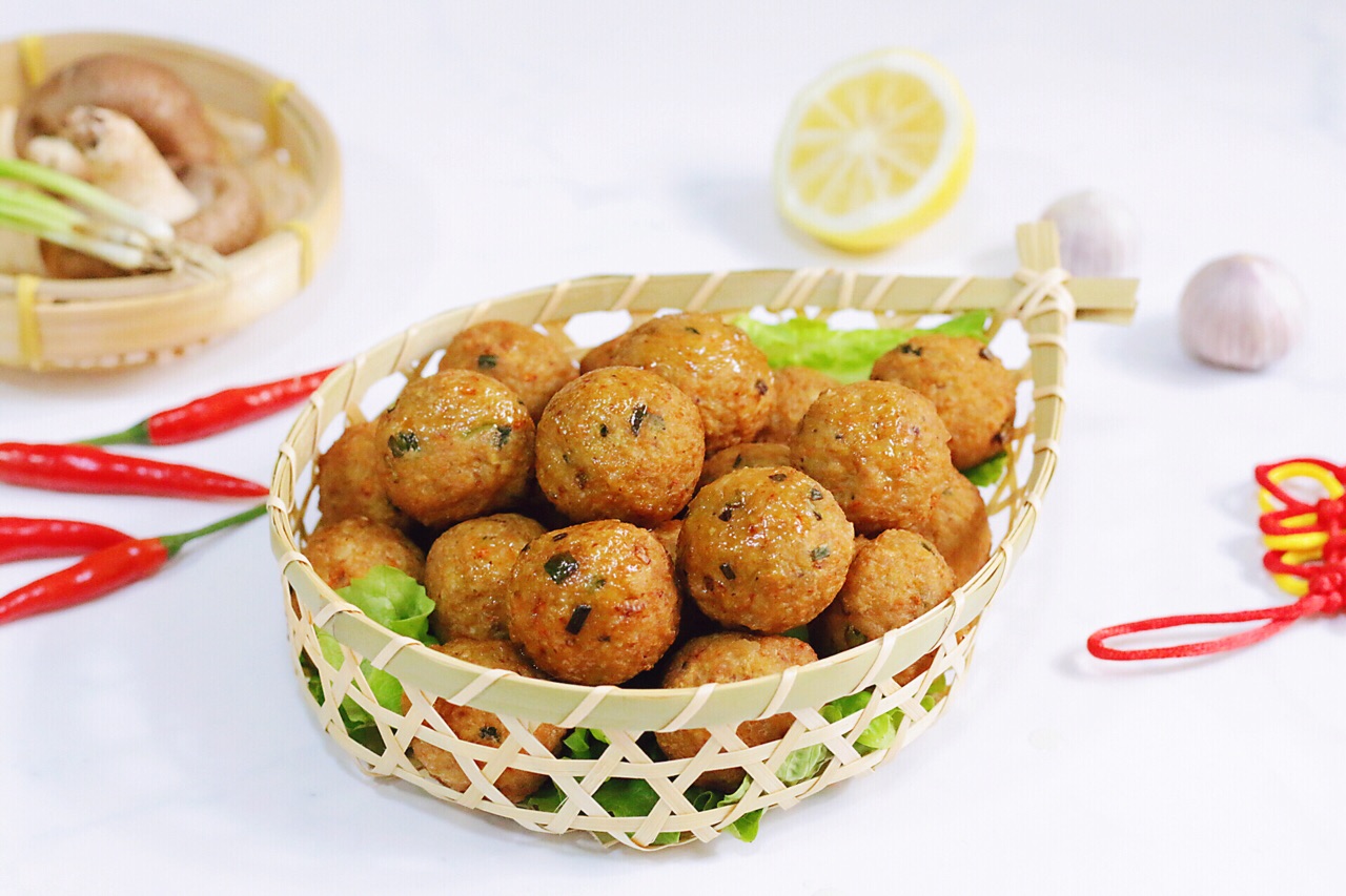 原创过年炸肉丸3放2不放要知道外酥里嫩真好吃分享给家人