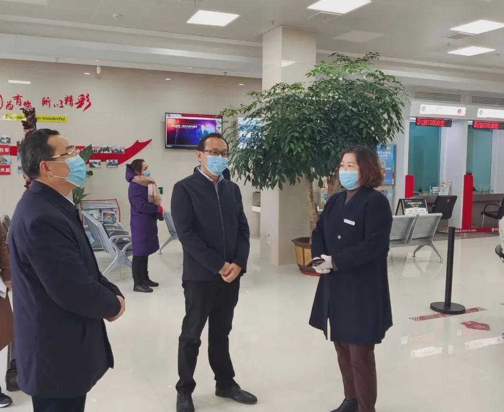 1月13日,市委常委,副市长李征带领市政府办副主任叶中洲,市金融工作局