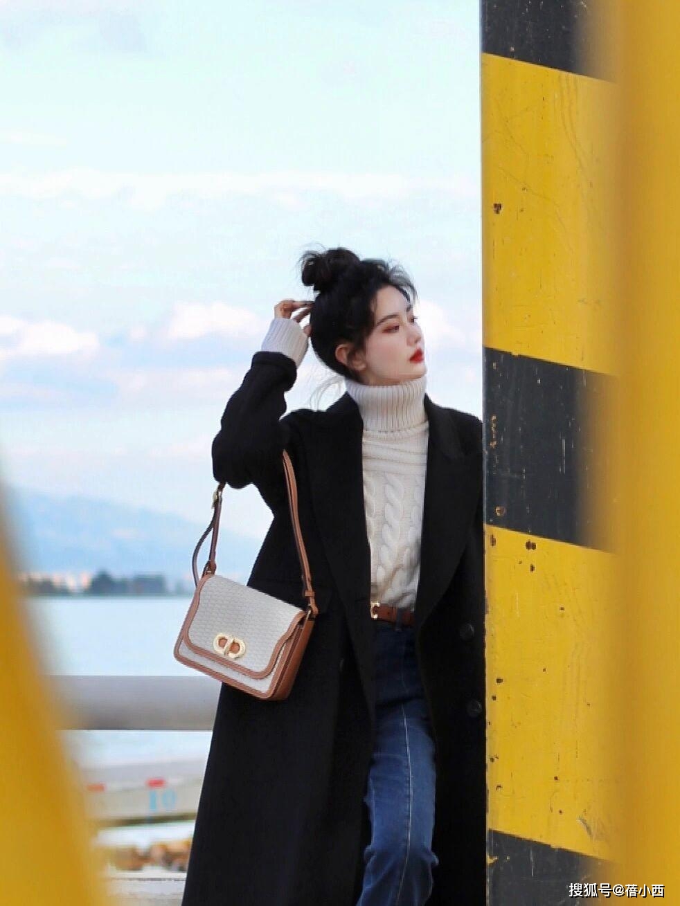 黑色 高领毛衣单穿叠穿都很ok，还不会穿的姐妹就看这4套，简单易上手