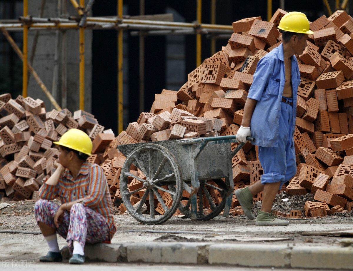 工地矛盾不断,原因竟然是农民工没把工地当"家"?_工作_网络_制度