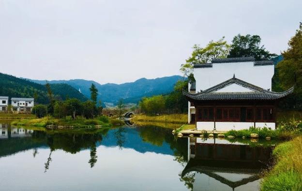 ?江西一名山出圈了，既有洞天，又有福地，被誉道儒释三教圣地！