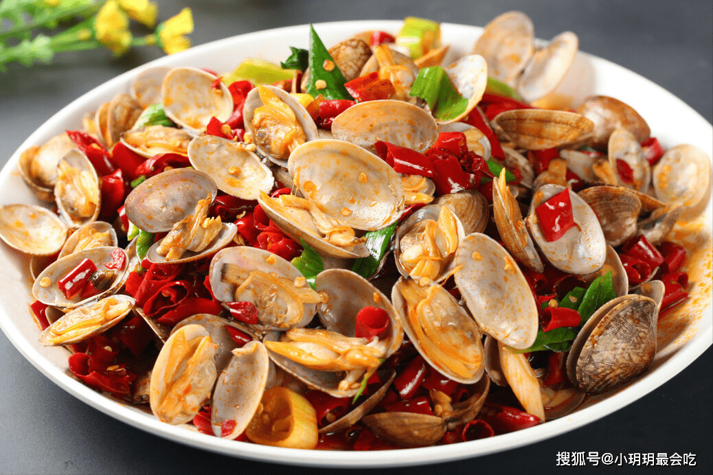 如何炒花甲肉才好吃 9b1bd7dc768a4f10bd13f9a15cbaf3c0.png