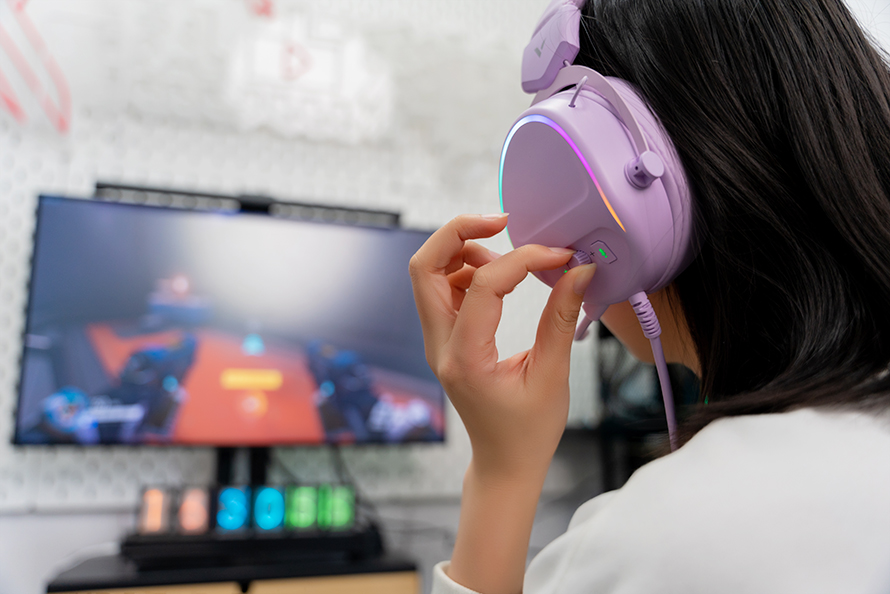 雷柏VH650游戏耳机评测 舒适好用的性价比电竞装备