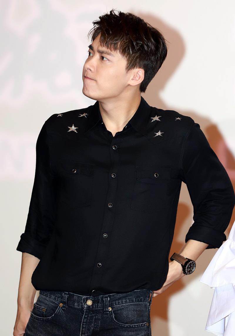 镜双城男主被赞胡歌之后仙侠剧的抗旗人物