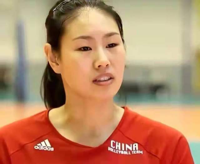 中国女排|国际排联公布年度最佳球员，中国女排无人上榜，郎平终于不再沉默