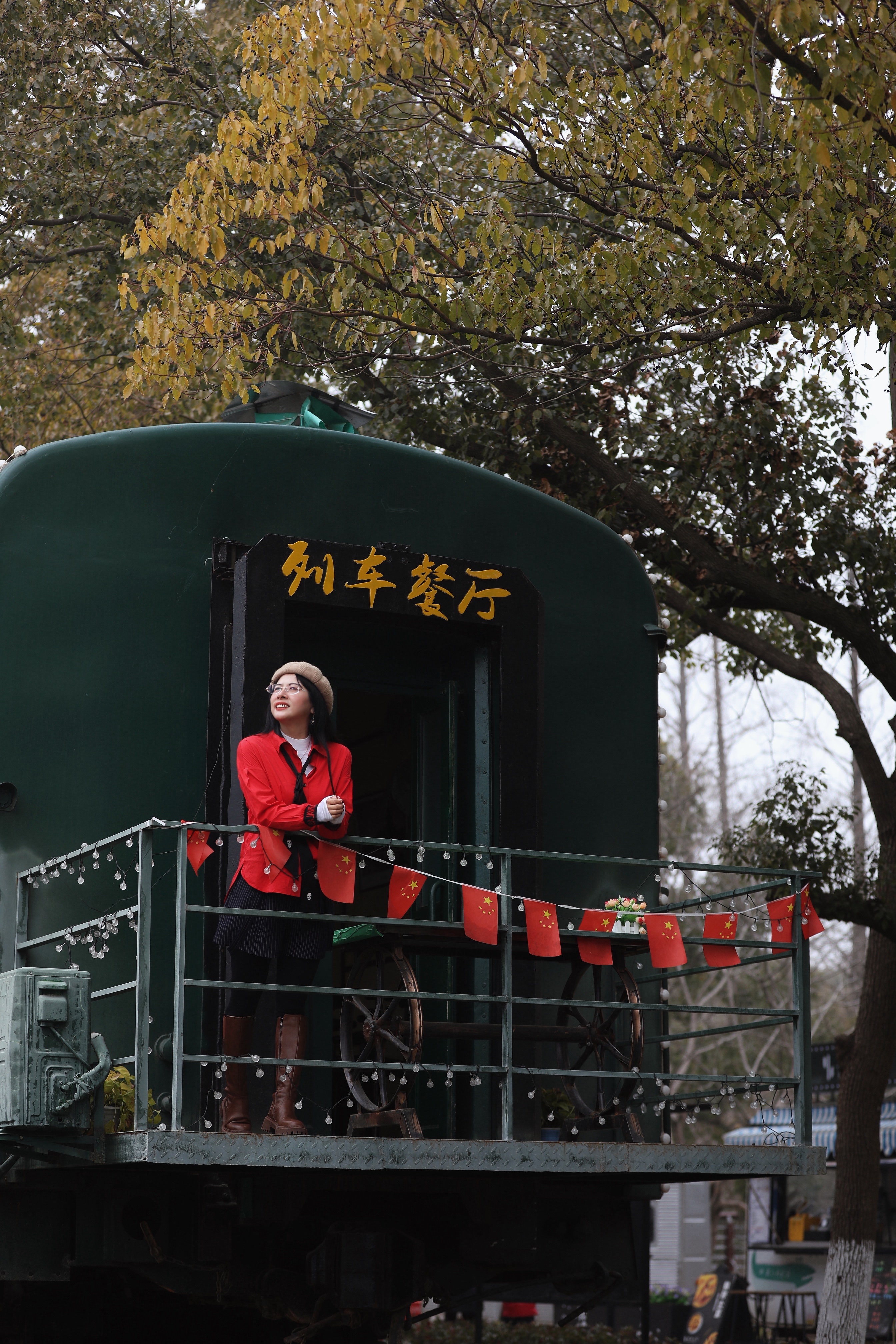 游客|苏州新晋网红打卡地，绿皮火车餐厅，成了游客最爱的文艺拍照圣地