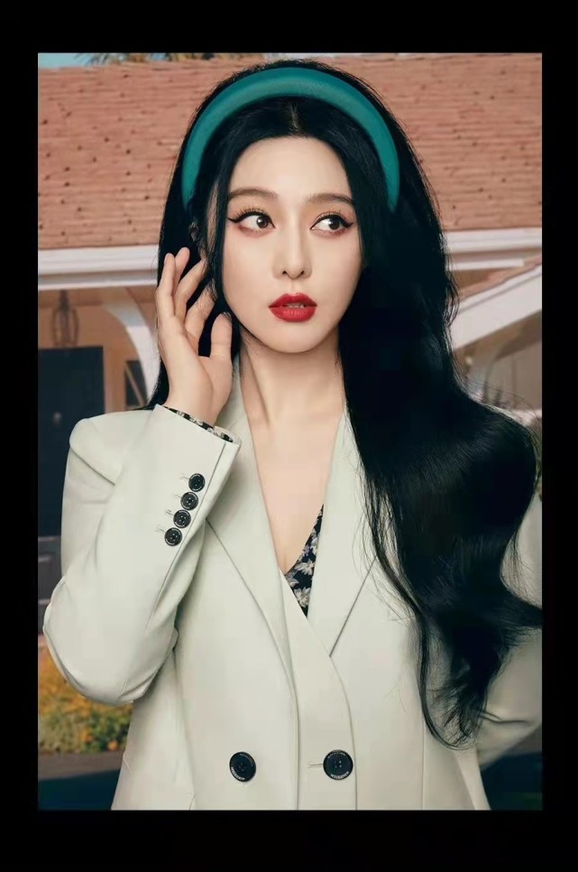 原创范冰冰不愧是内娱颜值天花板穿碎花裙造型封神微胖身材更性感