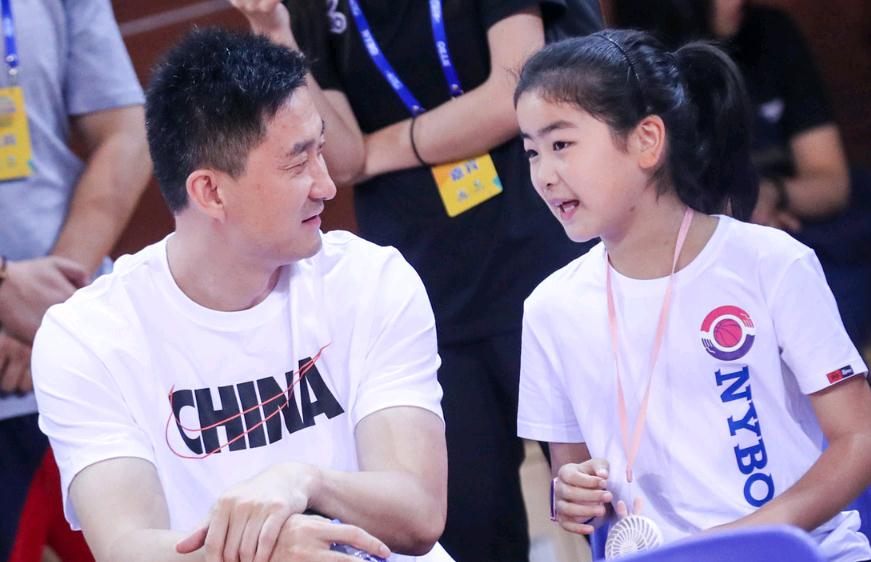 鹿晗和王梦秋到底什么关系？鹿晗七龙珠事件是什么事？相