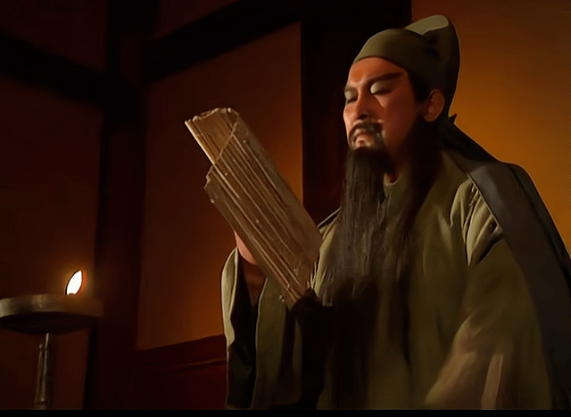 神童课堂上睡觉,教书先生想要责罚,神童巧对免责罚