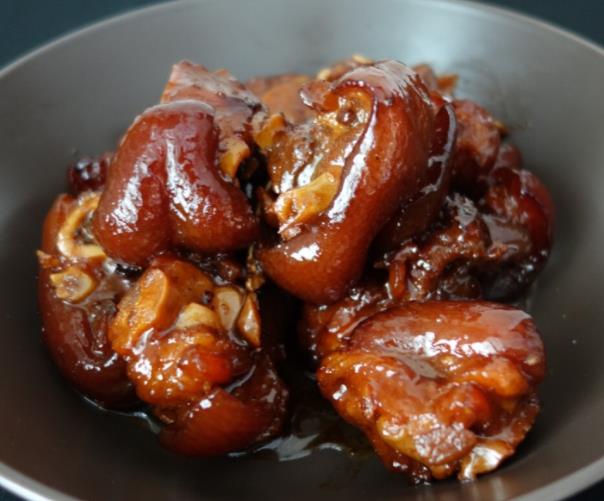 猪脚怎么烧好吃不油腻 2e903b4fbdf545849e93029166a24c1a.jpeg