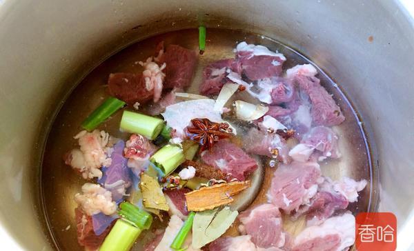 婴儿几个月可以吃牛肉泥 768908d8376b483c8f440858764f600b.jpeg