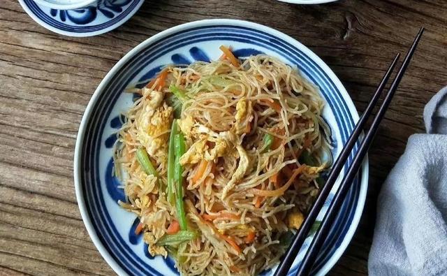 米粉是用什么米粉炒 af9f996dc3c246dcb2121eb255eaf6a6.jpeg