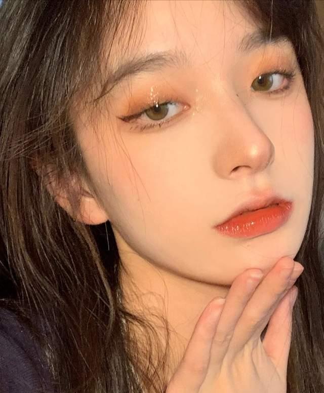 眼睫毛过年聚会，试试“渣女风”妆容，不说多惊艳，但是真的“渣”