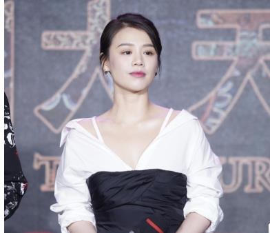 对比 瘦成“排骨”真的好看吗?周冬雨、马思纯同框对比,还是胖点好看