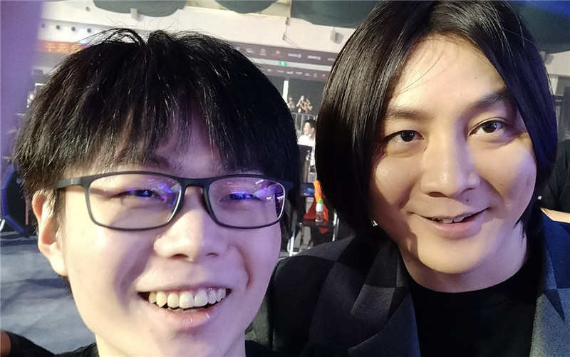 3年赚400万却分文不剩,寂然回应举报父亲事件,辛酸经历引发共鸣_直播