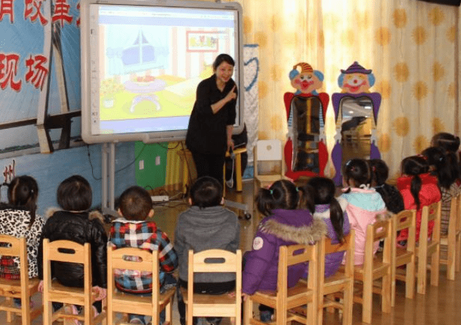 分数|幼儿园“超前教育”危害多，小学二年级显露端倪，家长别不当回事