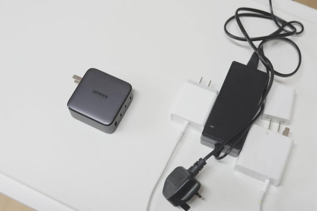 笔记本电脑应该边用边充电，还是没电再充？很多人一直做错