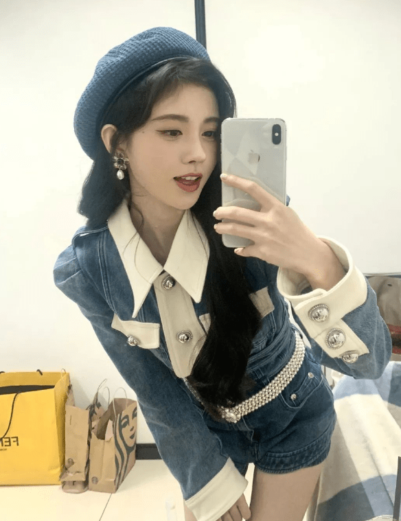 风更美鞠婧祎终于“卸妆”了，这次的新脸又纯又欲，比千金风更美更时尚