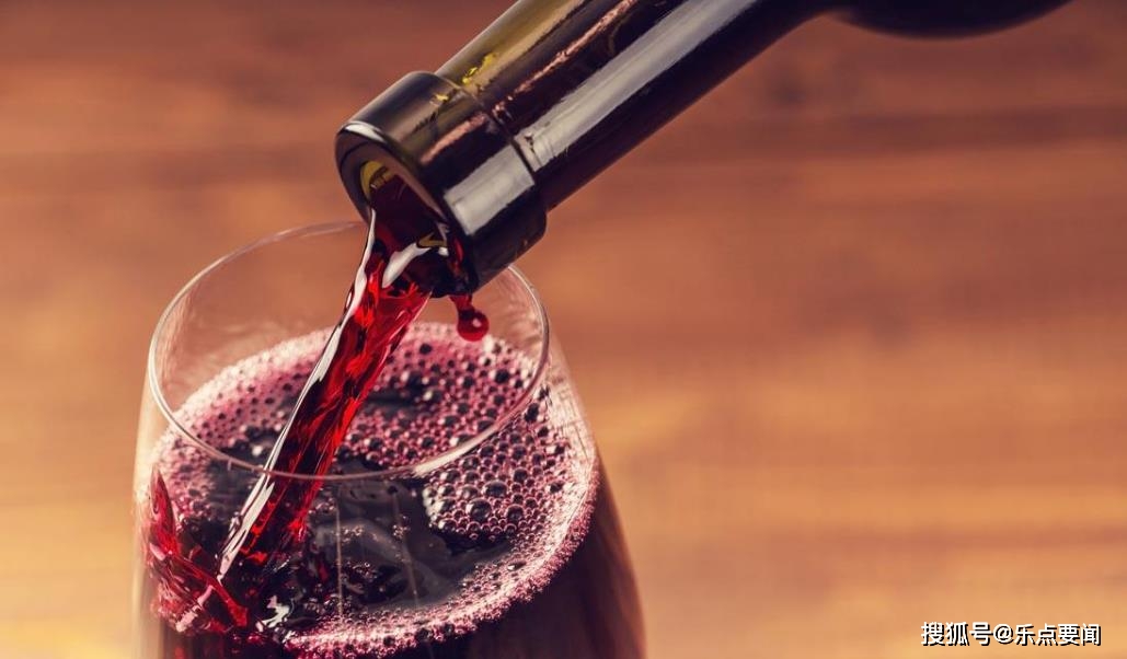 登陆|宇航员登陆火星必须带的东西,为何是一瓶葡萄酒?
