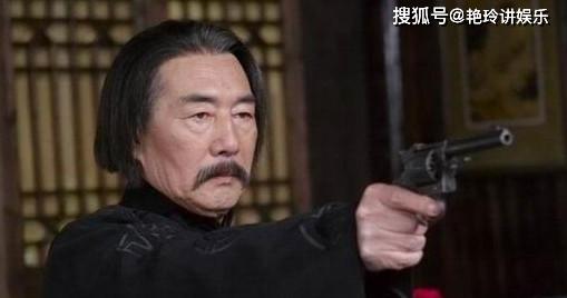 56岁跑龙套,不嫌角色大小来者不拒,成国家一级演员_杜老_杜雨露_话剧