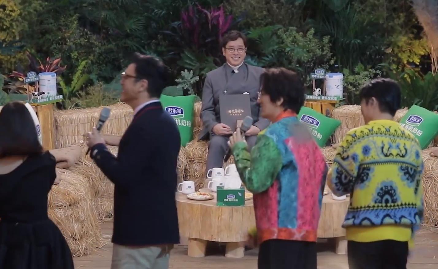 合唱|谭咏麟挥泪告别时光音乐会:真正的“朋友”,讲不出再见!