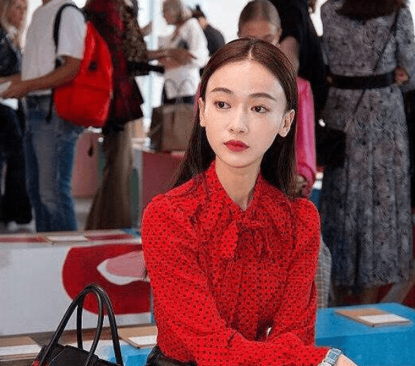 原创头大身子小好似胖头鱼这些大脑袋明星也很苦恼吧