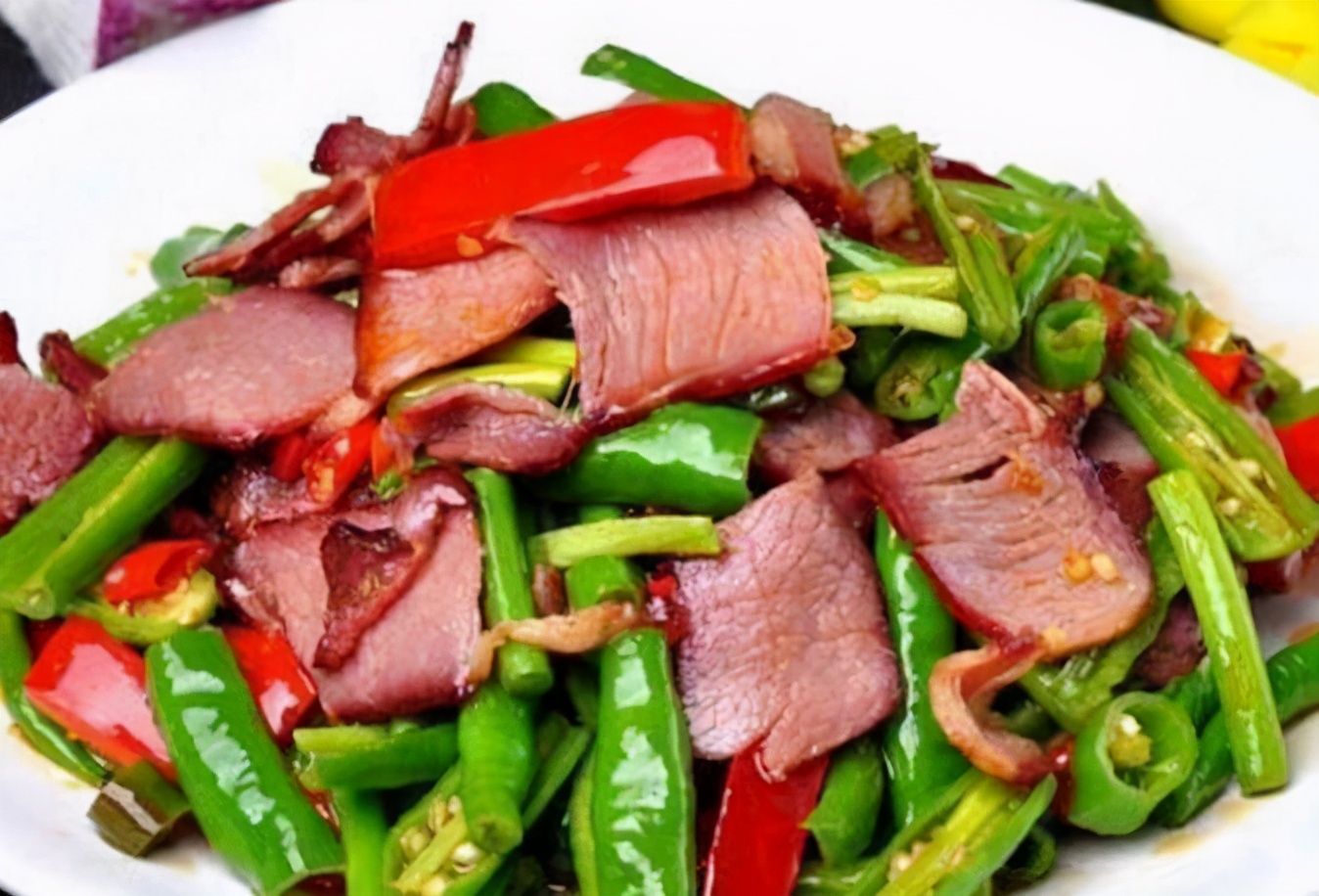 如何做出美味的腊肉 0992c437f45e43ffa91c10c49c3ec8bb.jpeg