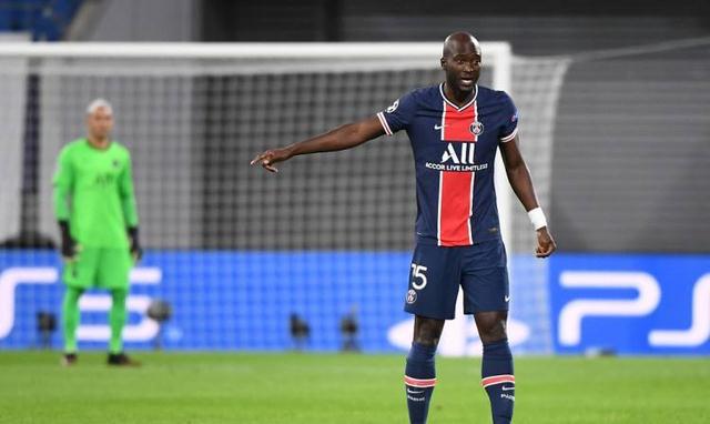 佩雷拉赛后一句话现高情商,巴黎更衣室地位一目了然_姆巴佩_梅西_进球