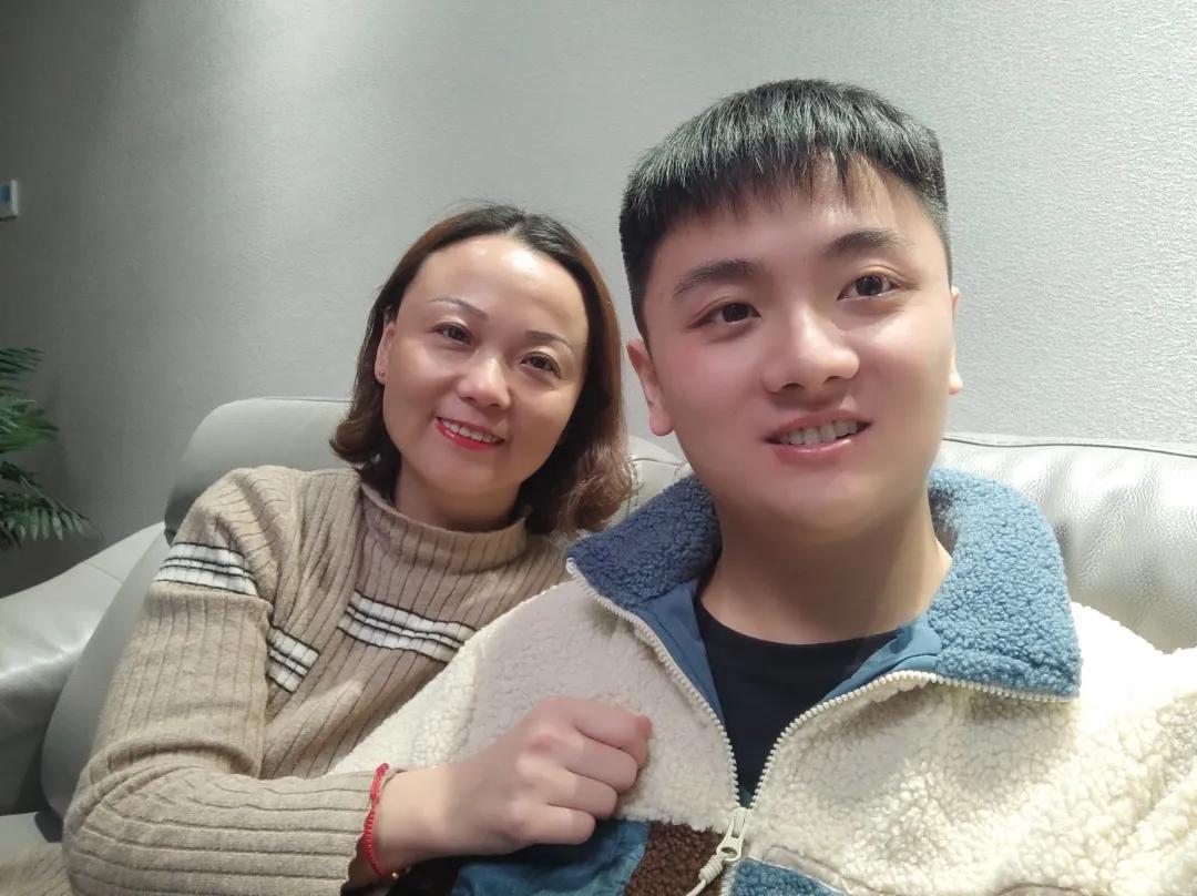 卢建军|“报平安！我们到家了！”——西安交通大学学子平安返家