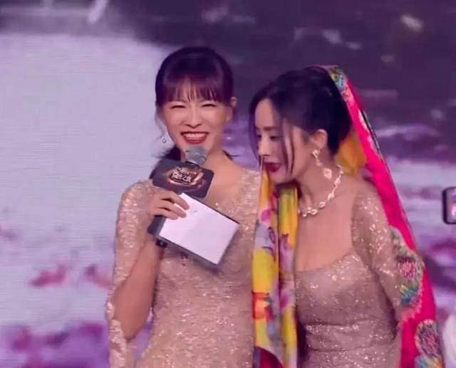 身材 明星撞衫修罗场:杨幂唐嫣连环撞,杨颖远看像礼仪小姐