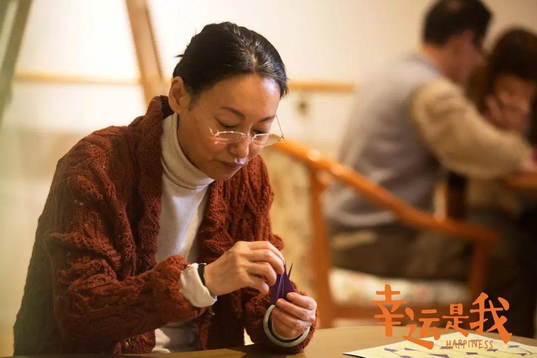 卷发赵丽颖春晚生图曝光，卷发小赵又白又灵，闪到炸！