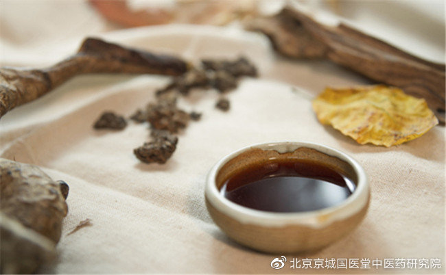 治疗|北京京城国医堂研究院：哪种腰痛会是肾积水症状