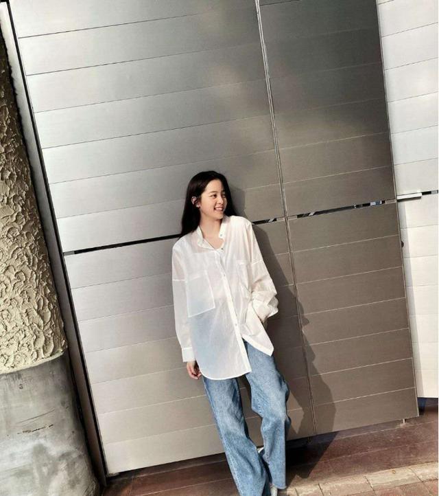 黑色 欧阳娜娜的穿搭宝典！各种风格可盐可甜，跟着学让你变身鬼马少女