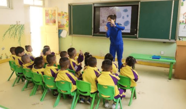 天价|杭州一幼师晒“天价工资单”，一年30万还享有编制，教师：不公平