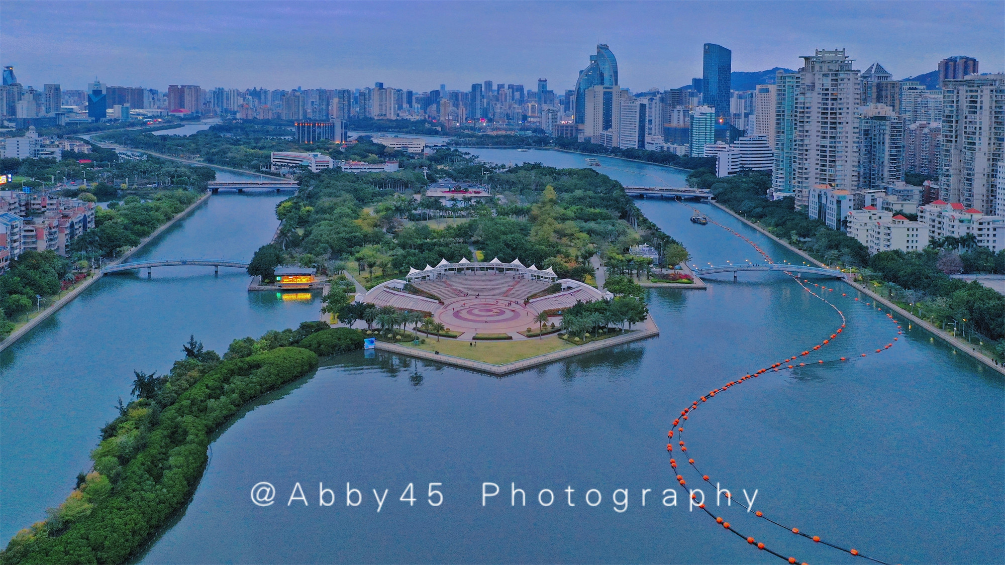 国际|春节到厦门玩，与其到景点扎堆，不如住进城市会客厅观山湖海