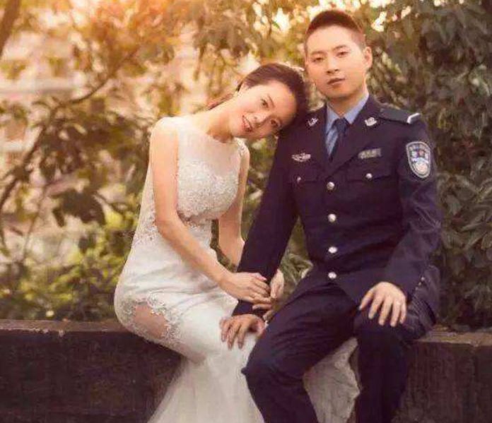 原创喜讯又一世界冠军官宣结婚老公是人民警察身穿警服很帅气