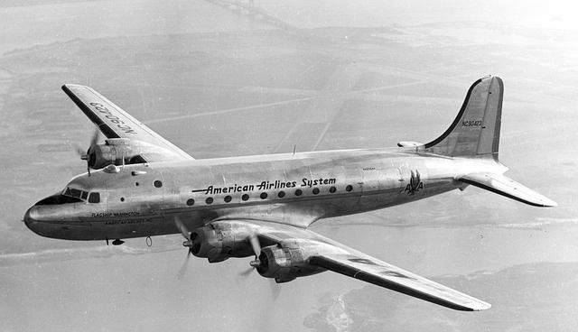 小报的3次报道露出马脚……_故事_的飞机_科尔特