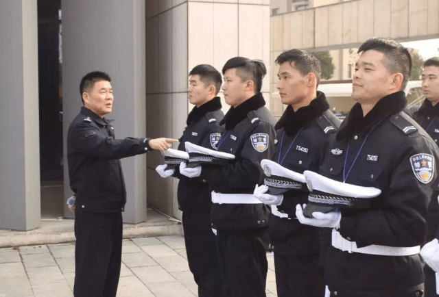 如何考事业编警察 b112f09e7e8e42abb80551311694f12f.png