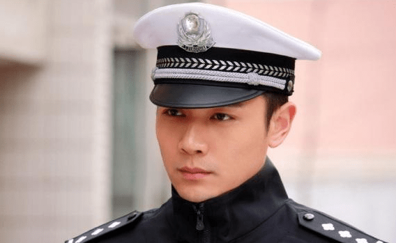 天网行动首播获好评7年前拍摄完成24岁朱一龙帅到犯规