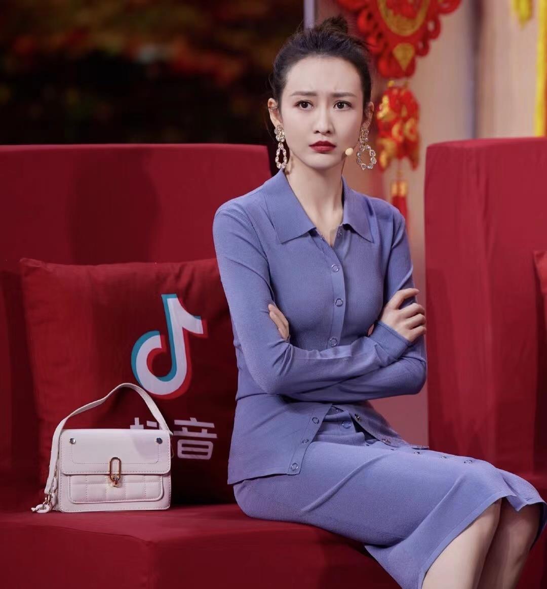 电影|北京春晚：baby失策落下风，关晓彤长腿，难敌王鸥万种风情