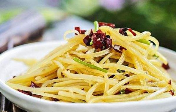 香辣菜炒土豆丝 ca37c03618074e4a8e584cb9627d4952.jpeg