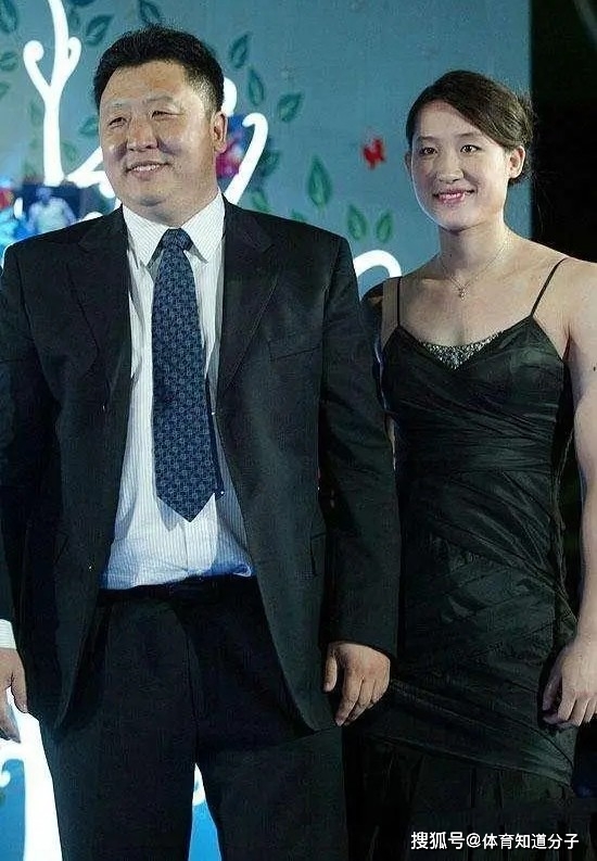 两人差了整整23岁,蝶后为50多岁恩师生第3子_刘子歌_游泳_金炜