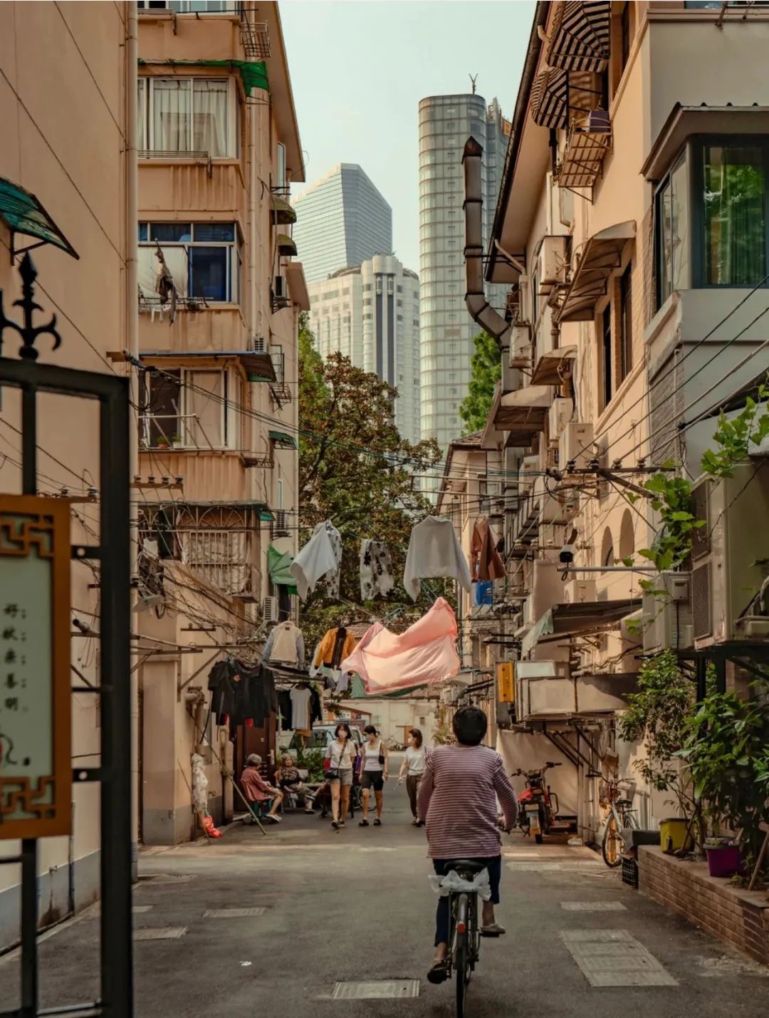 神话|跟着电影轧闹猛，看看上海的另类打开方式