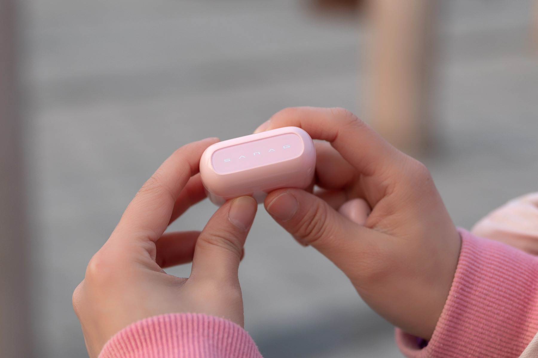 T2粉色无线耳机,黑色忍者极具童趣,哪怕休假在家也必不离身