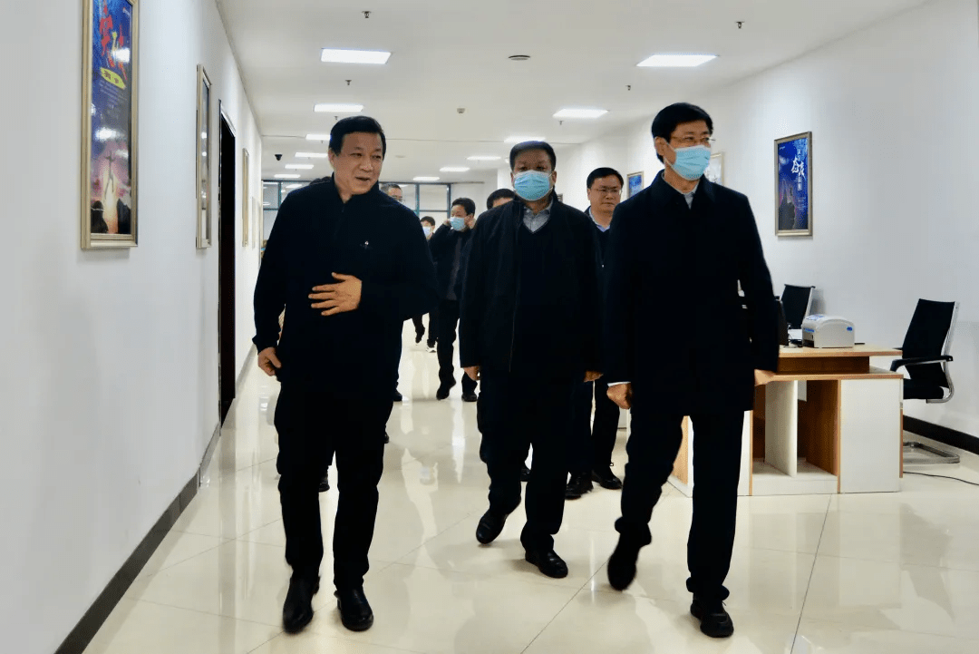 社旗县委书记张荣印,县长关文波,县领导李哲,邱国彦,黄静,许晓燕,张少