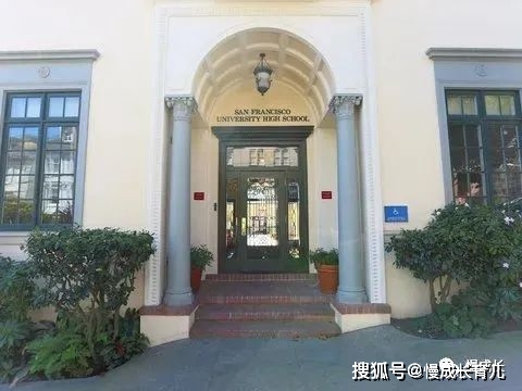 谈球吧体育谷爱凌夺冠！滑雪冠军、美女学霸这就是人类高质量少女的模样！(图12)