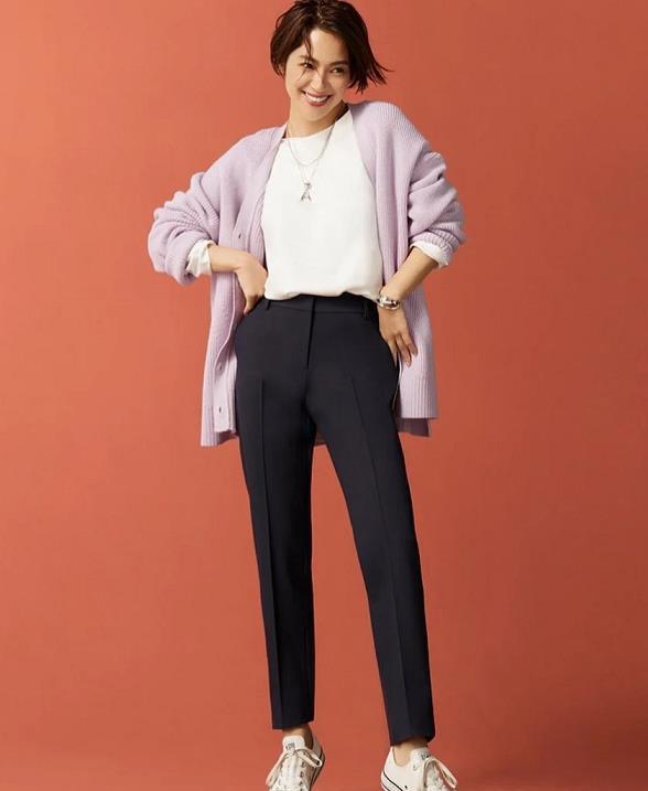 颜色 四十岁女性适合什么穿衣风格？多尝试熟女风搭配，温柔且高级！