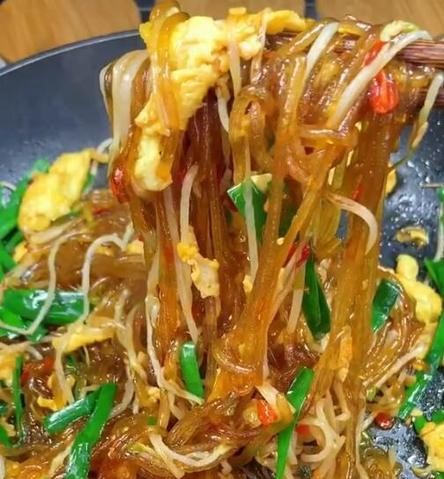 怎么做红薯粉条好吃 059f7950ab1645ae8ffed39d319a28ed.jpeg